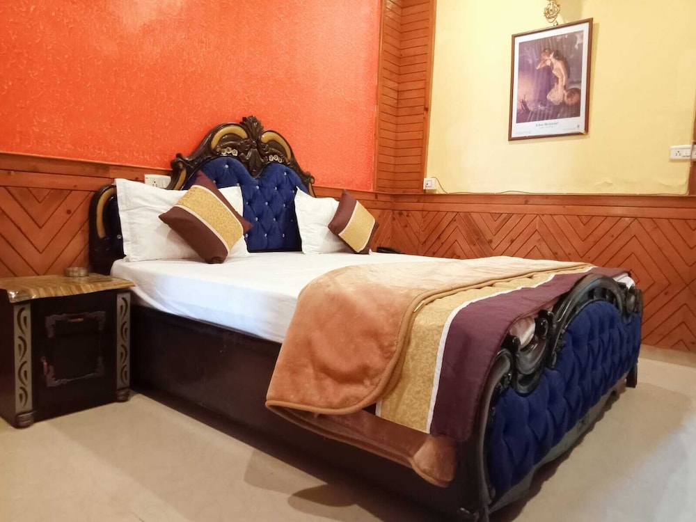 Premium Room - Photo 13
