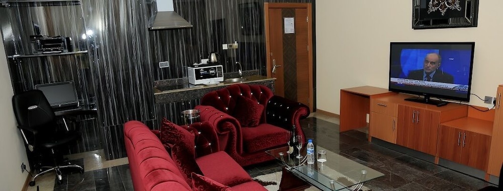 Business Suite, 2 Double Beds, City View photo 1
