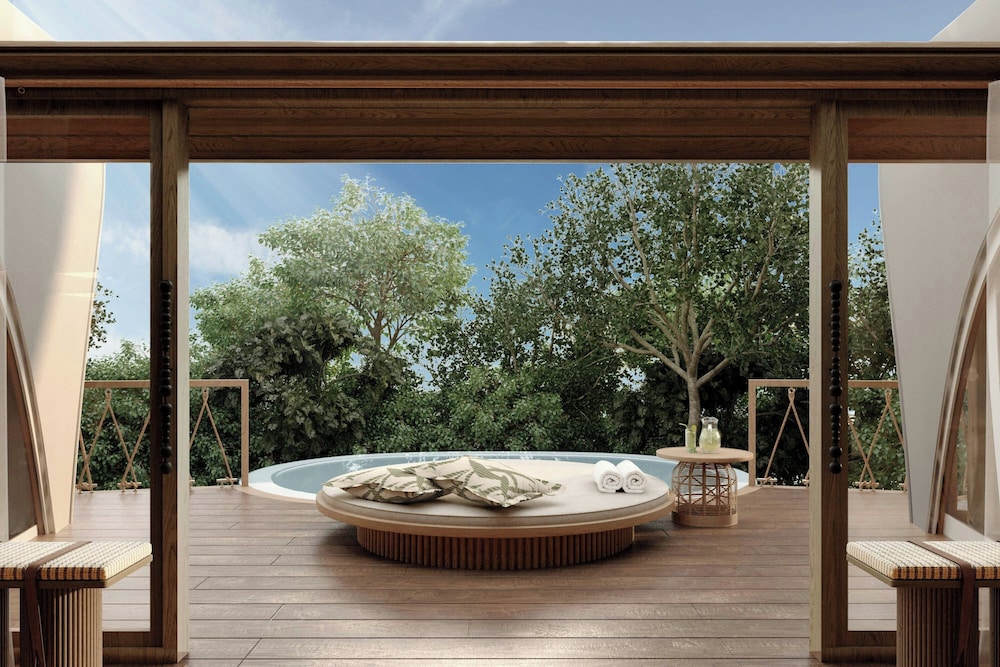 Suite, 1 King Bed, River View