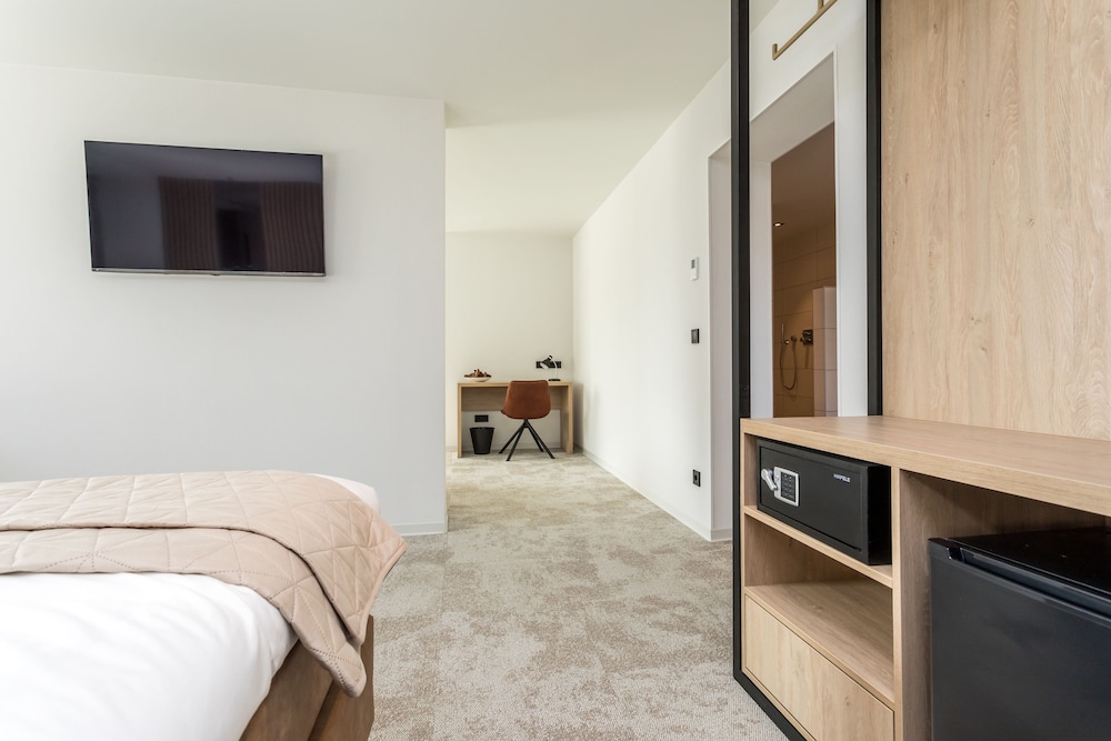 Superior Suite (Deluxe) photo 2