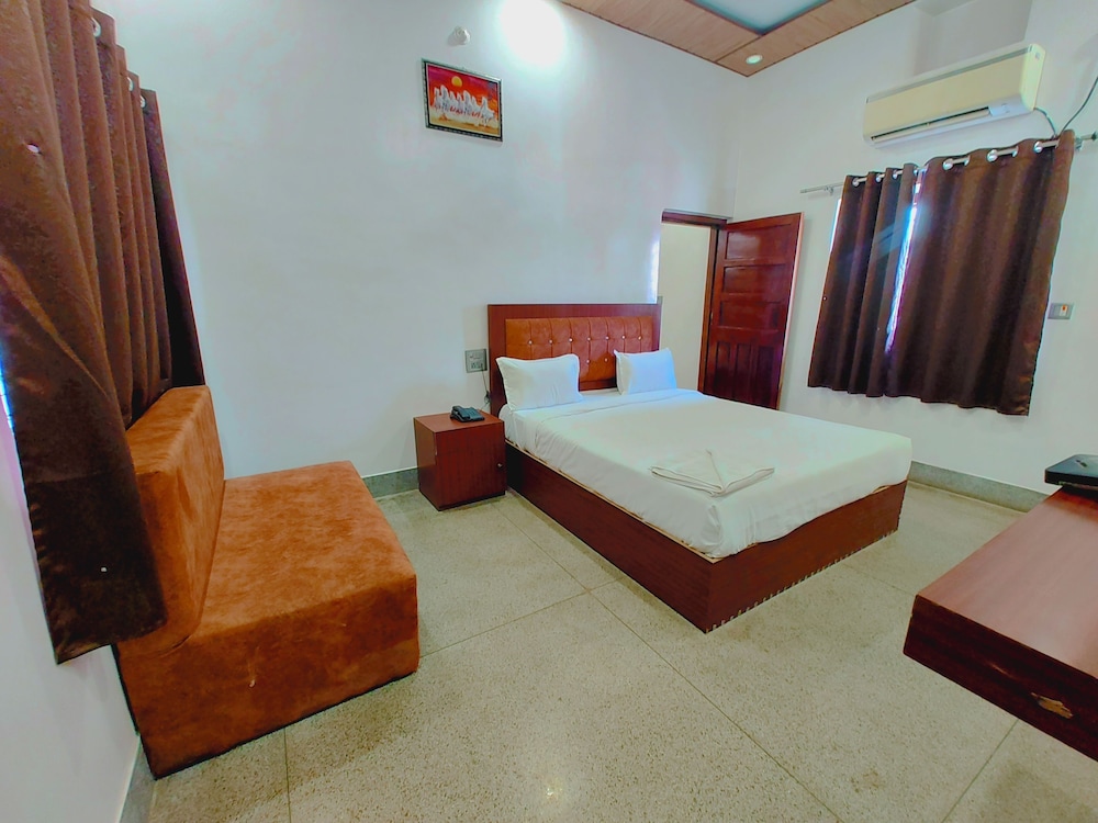 Deluxe Double or Twin Room, Balcony photo 1