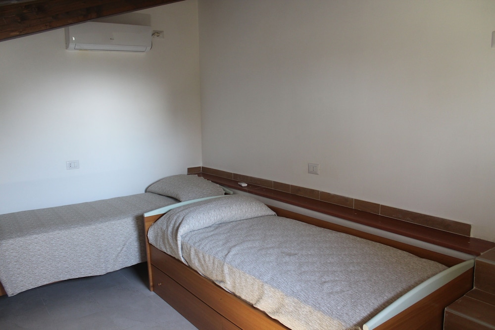 Basic Suite photo 3