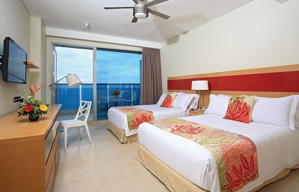 Superior Room, 2 Double Beds, Sea View - Photo 2