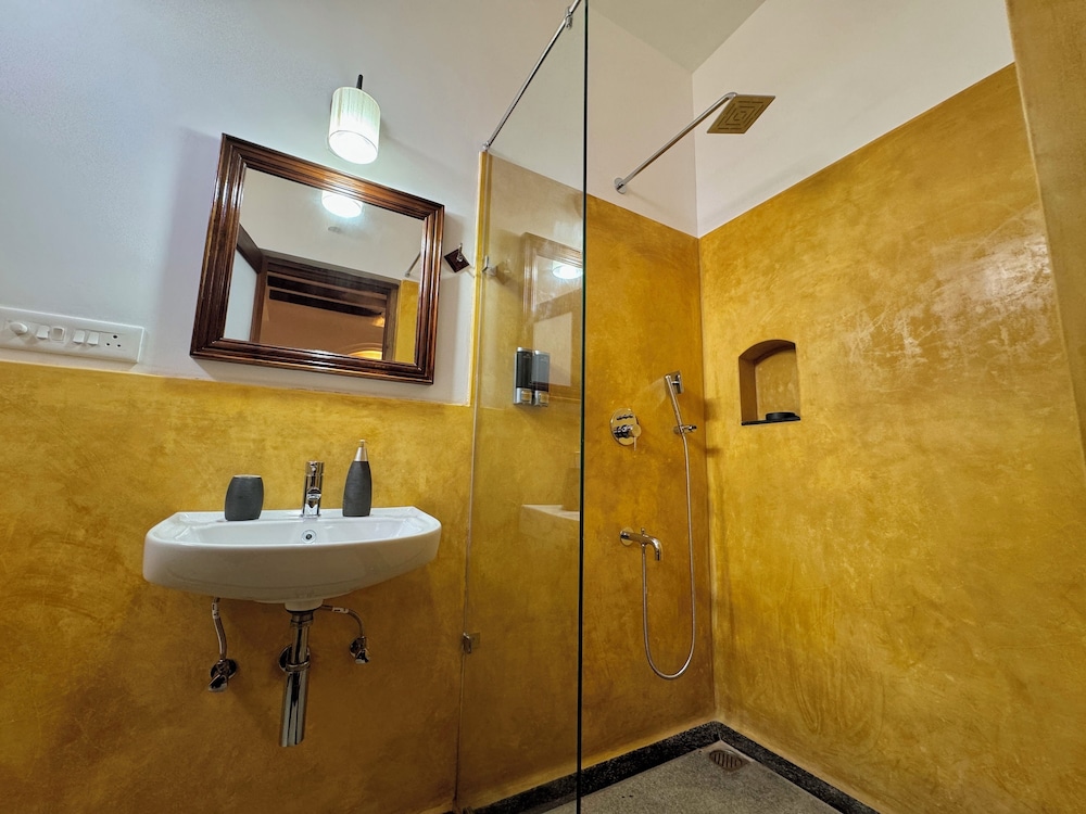 Classic Room - Photo 14