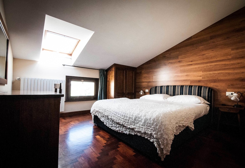 Standard Double Room photo 2