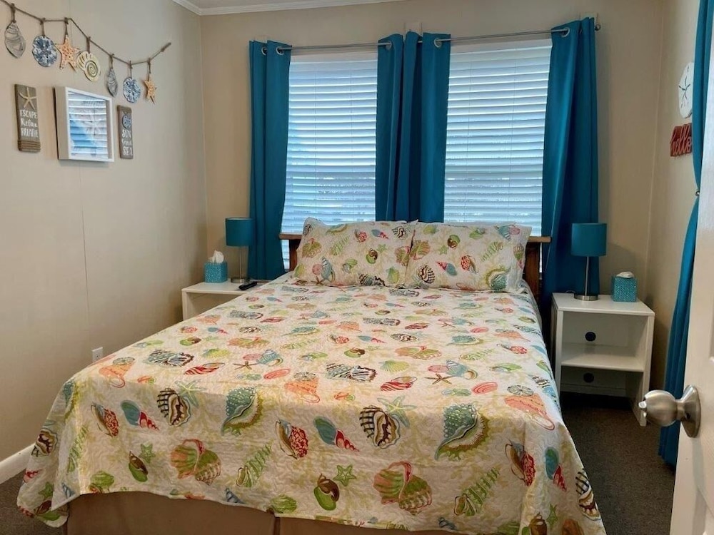House, 4 Bedrooms photo 2