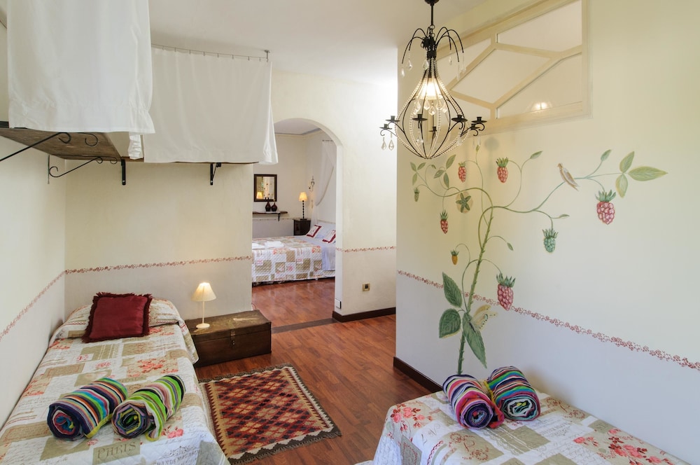 Quadruple Room, Garden View photo 3