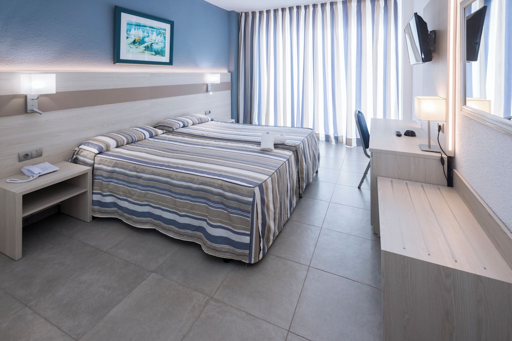 Standard Double Room, Balcony (2 Adults) - Photo 3
