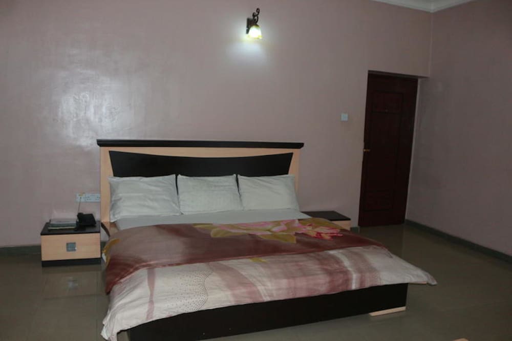 Executive Room (Diplomatic) - Photo 3