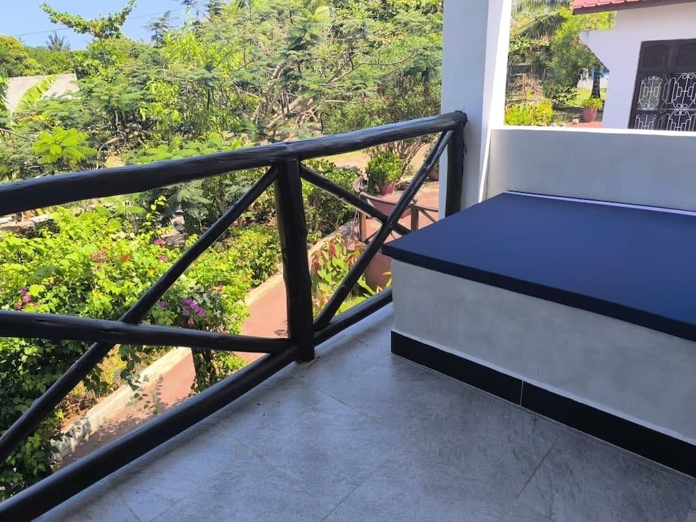 Triple Room - Garden View - Photo 21