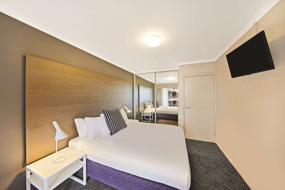 Premier Apartment, 2 Bedrooms thumbnail 6