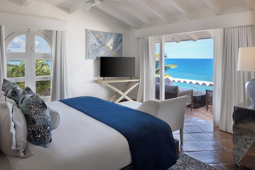 Hilltop 2 Bedroom Villa - Photo 1