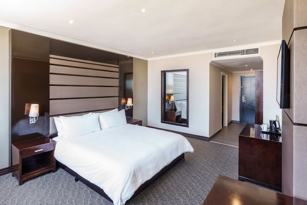 Room, 1 King Bed photo 3