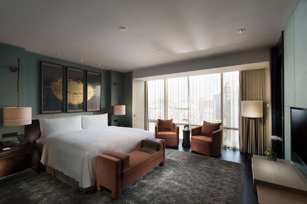 Ambassador Suite