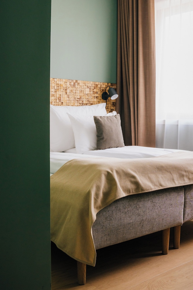 Double or Twin Room - Photo 10