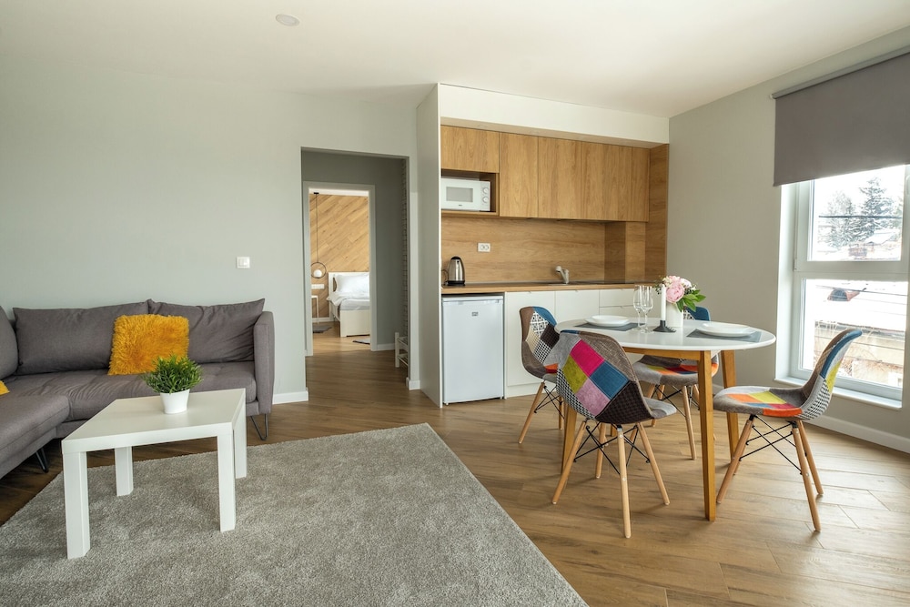 Apartment, 1 Bedroom, Balcony, Garden View