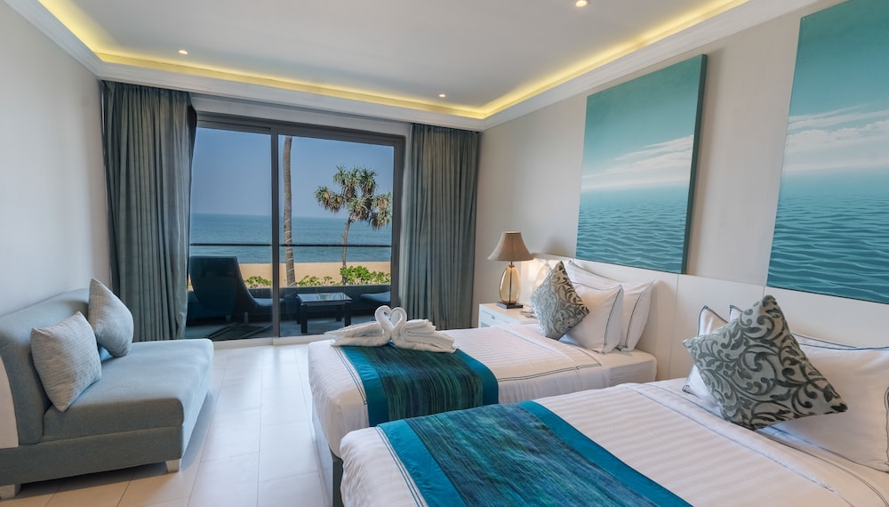 Deluxe Double or Twin Room, Balcony, Beach View