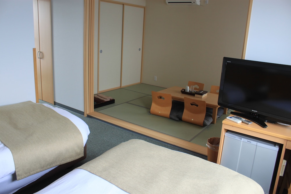 Japanese-Western Room, Non Smoking, Ocean View (50m²) photo 2