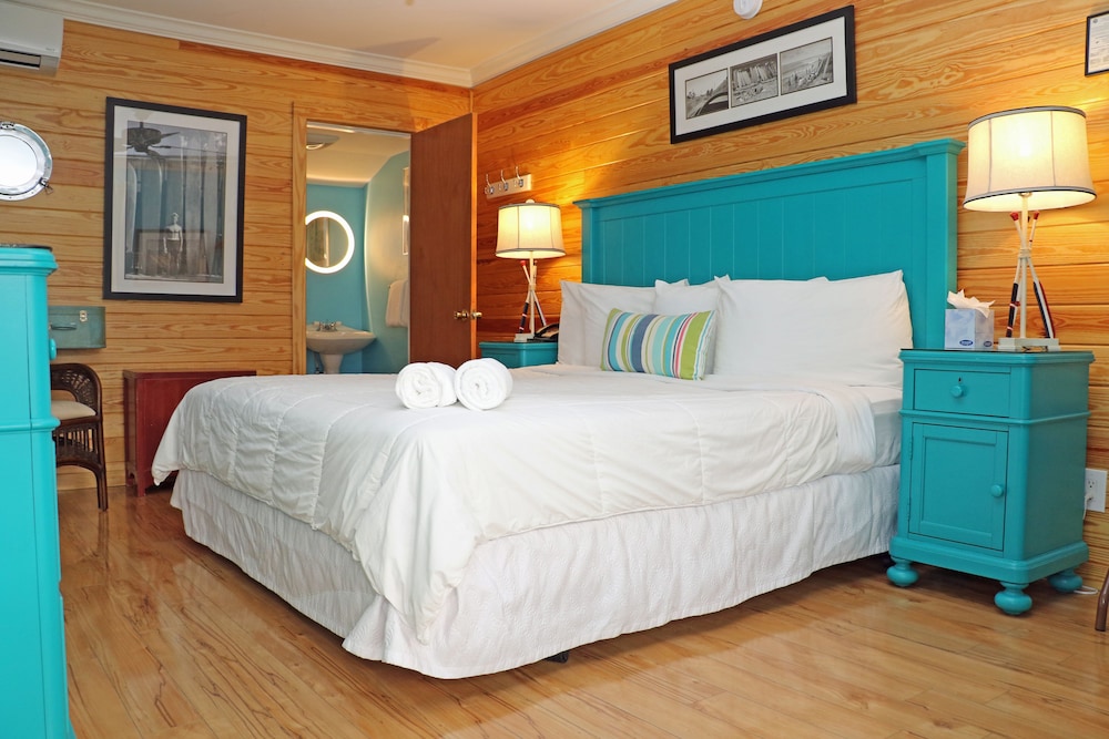 Deluxe Room, 1 King Bed (Adult Exclusive)
