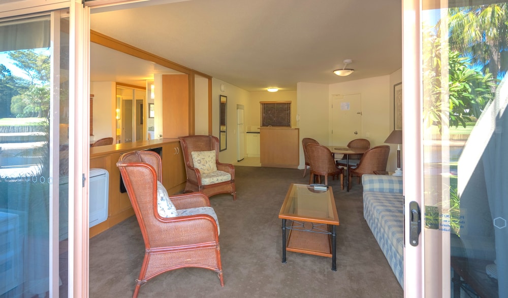 Standard Two Bedroom Apartment photo 2