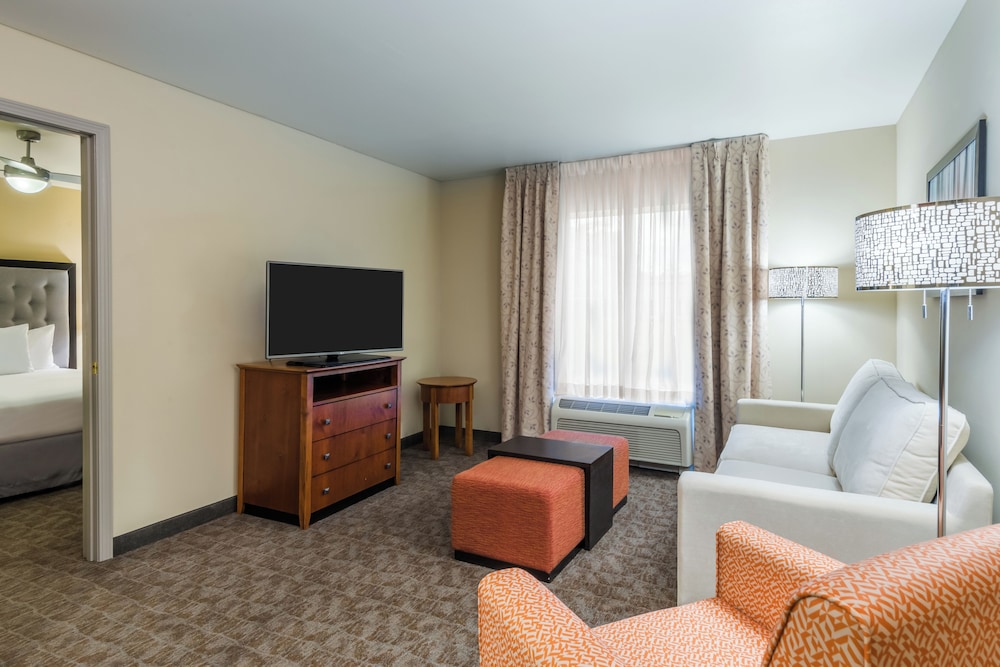 Suite (1 KING BEDROOM) - Photo 3