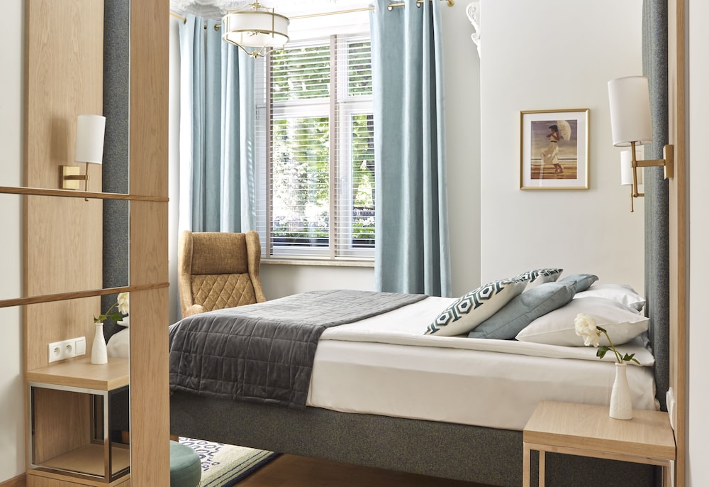 Classic Double or Twin Room - Photo 5