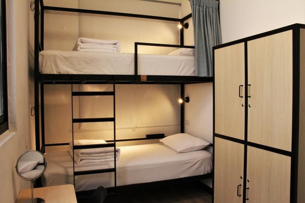 Shared Dormitory, Mixed Dorm, Shared Bathroom (4 Beds) photo 1