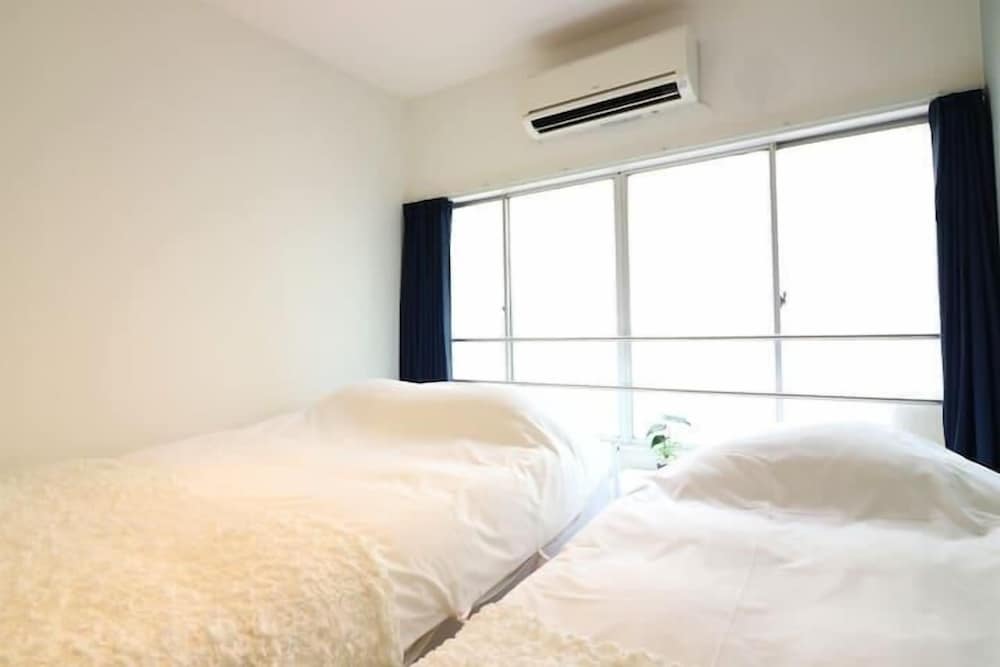 Basic Apartment photo 3