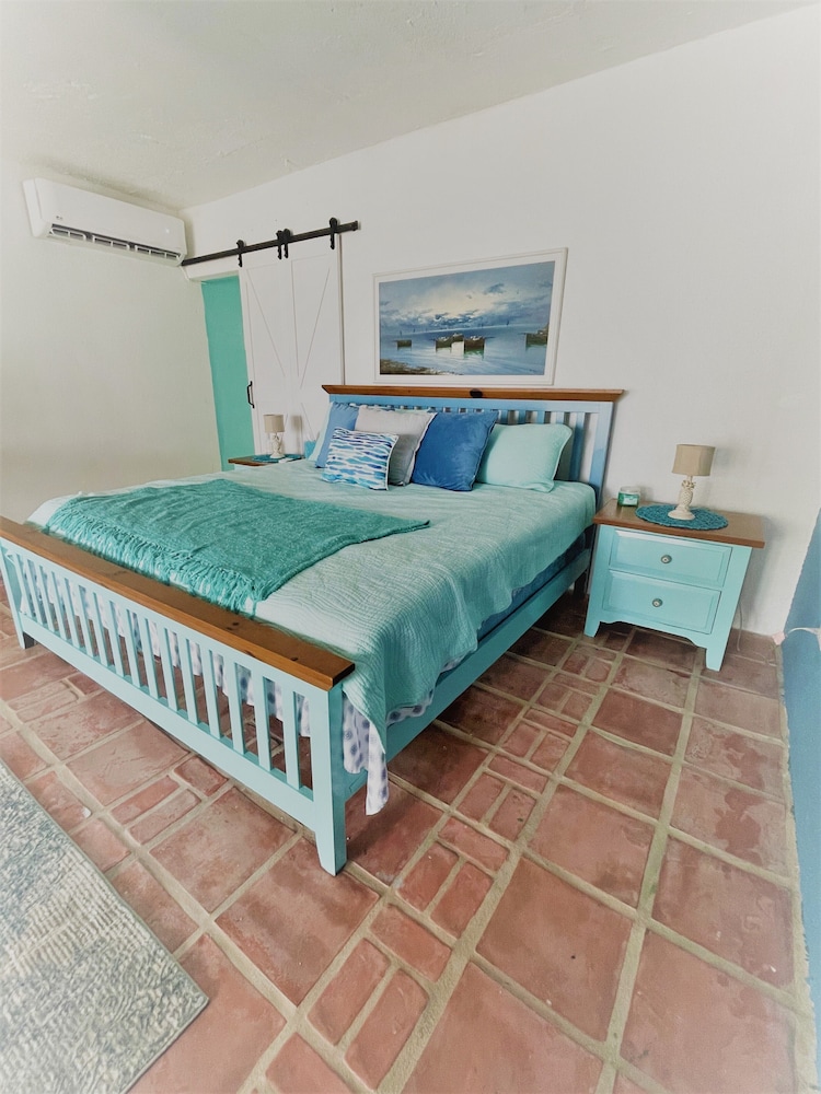Premium Room, 1 King Bed, Patio, Sea View photo 1