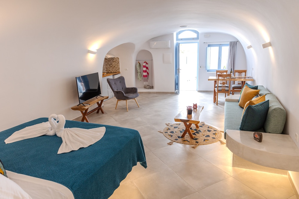 Signature Suite, Hot Tub, Sea View