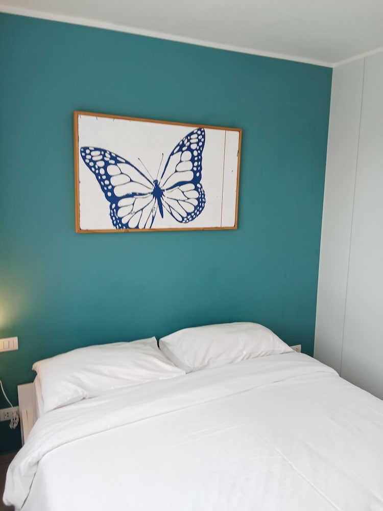 Apartment, 2 Bedrooms, Balcony photo 2
