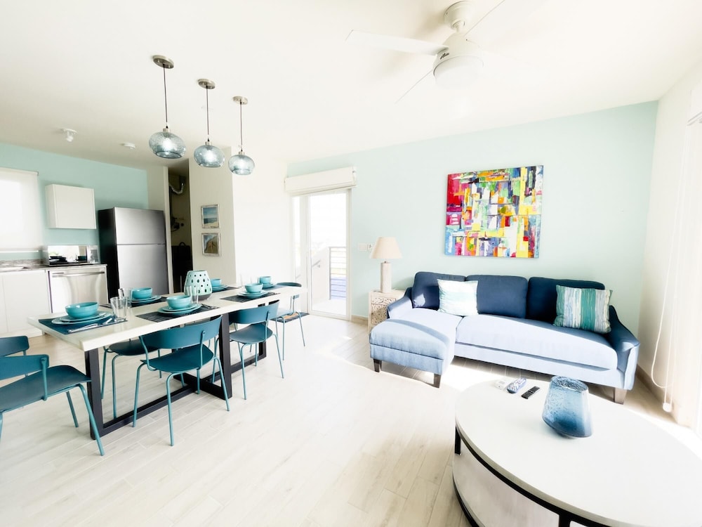 Apartment photo 2