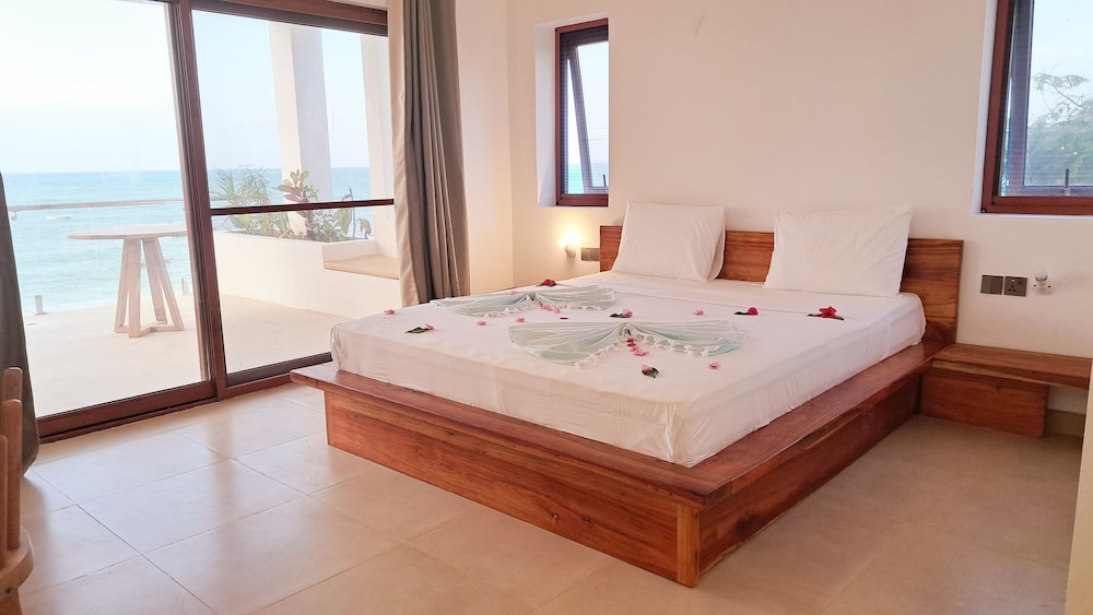 Deluxe Double Room - Photo 8