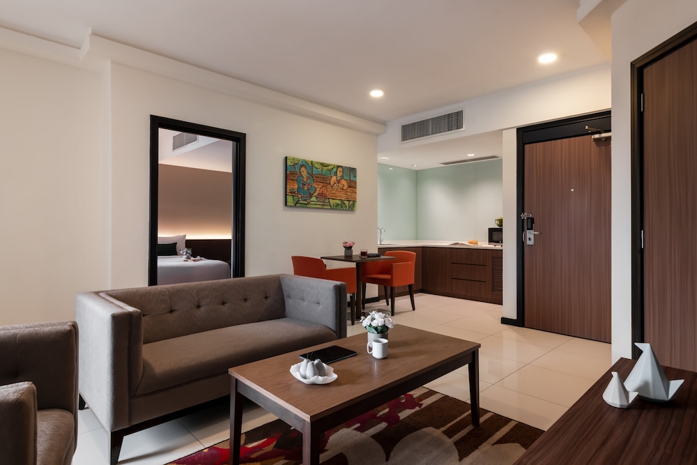 1 Bedroom Deluxe photo 2