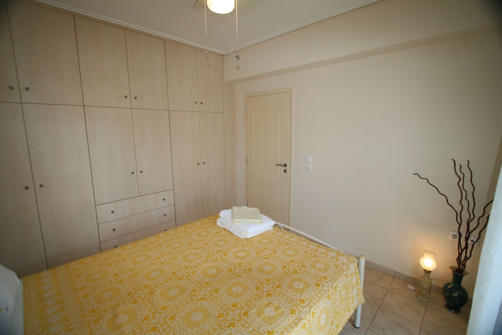 Superior Apartment, Multiple Beds, Garden View photo 2