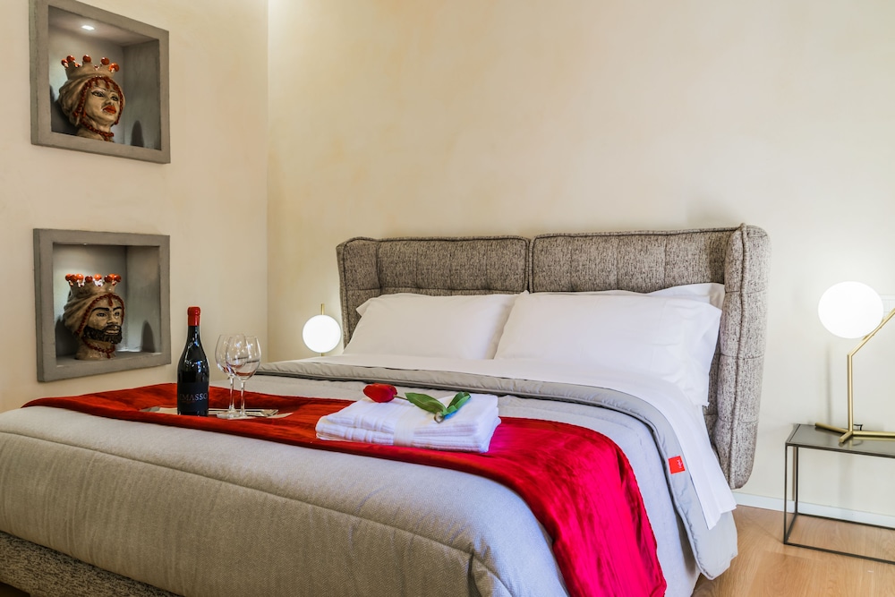 Deluxe Suite - Photo 10