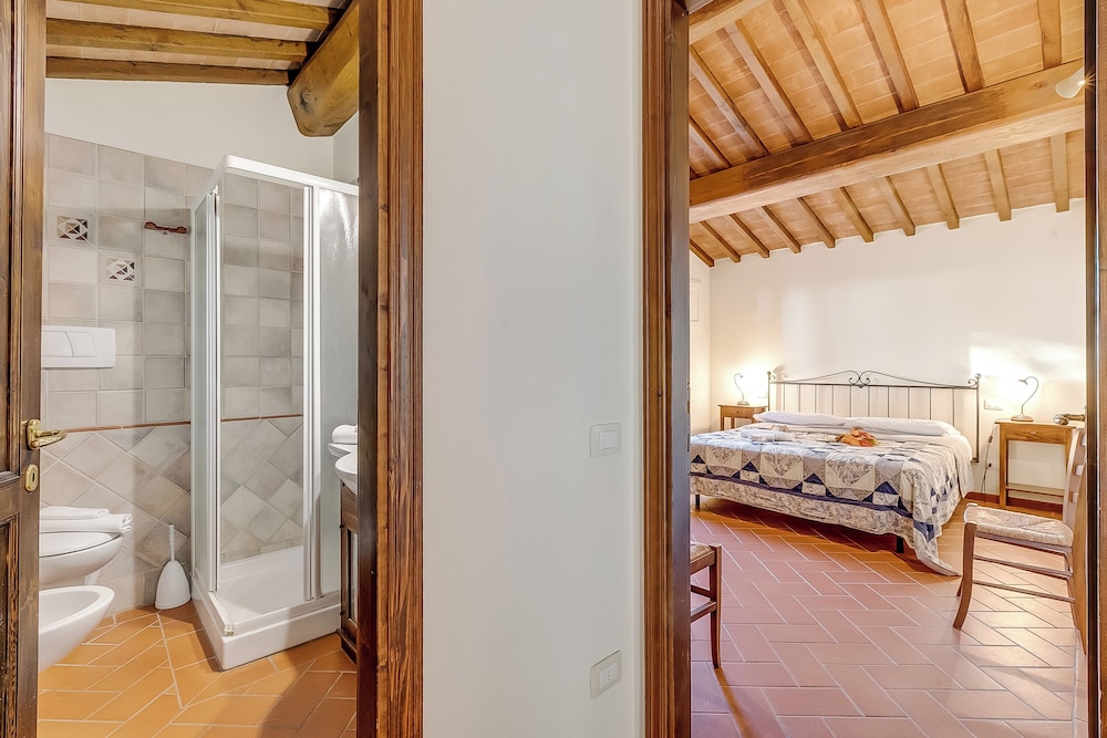 Standard Apartment, Multiple Bedrooms, Mountainside (Amazing Chianti Site Pini Shared Pool)