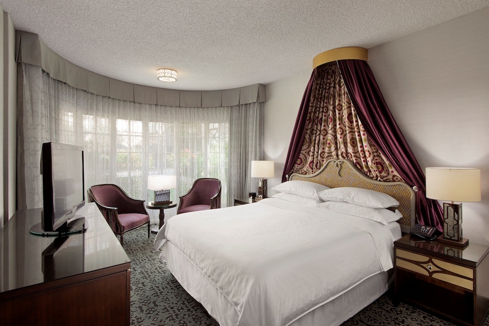 Castle Turret Suite King Bed with Sofa Sleeper - Photo 1