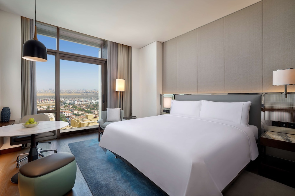 Superior Room, 1 King Bed, City View - Photo 1