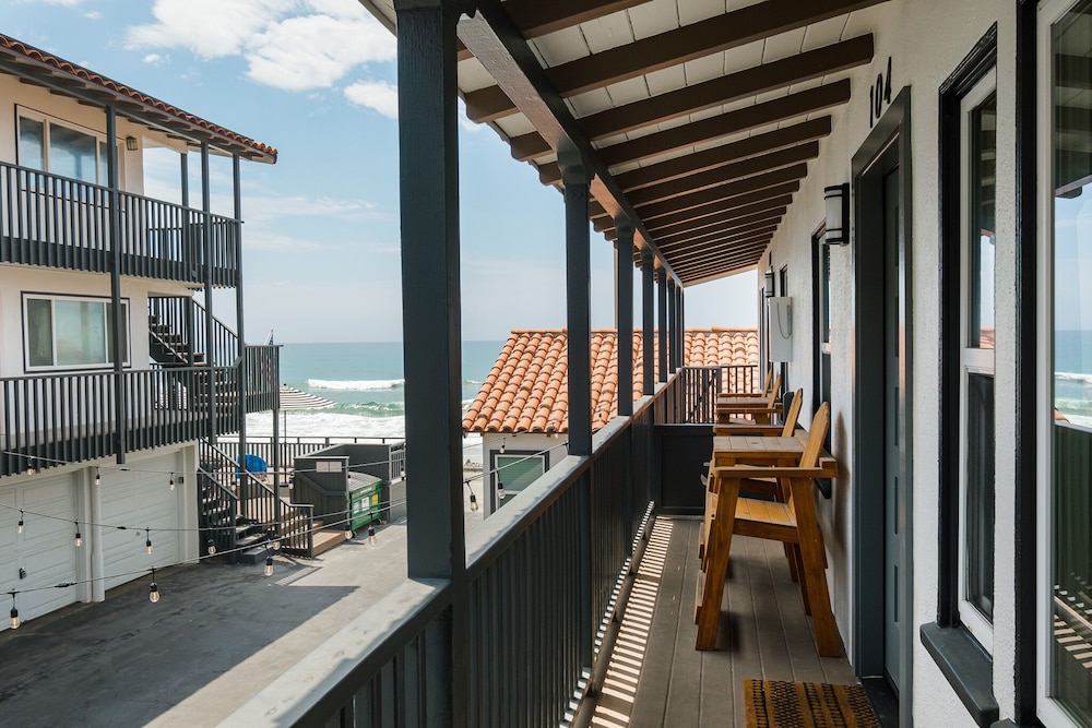Oceanview Cottage 104