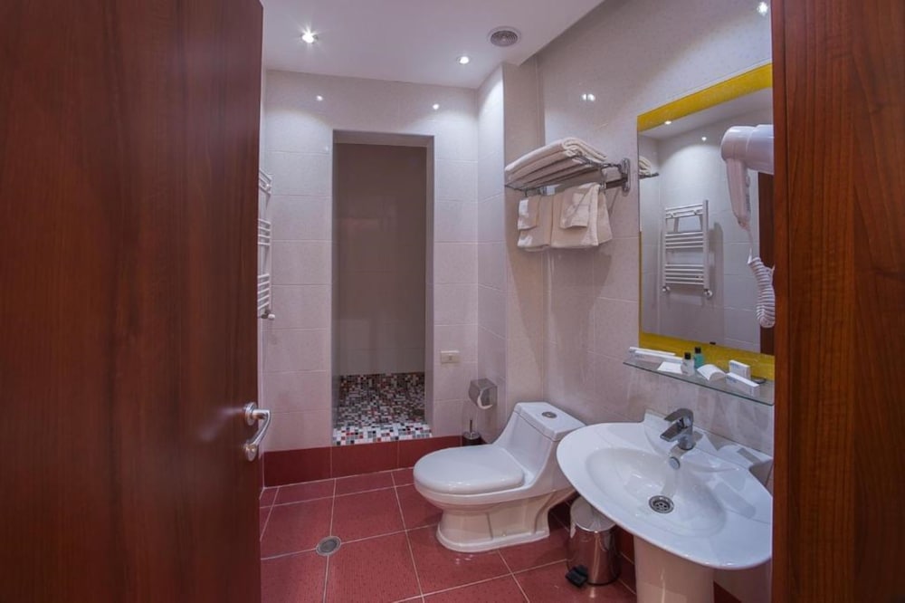 Standard Double or Twin Room photo 2