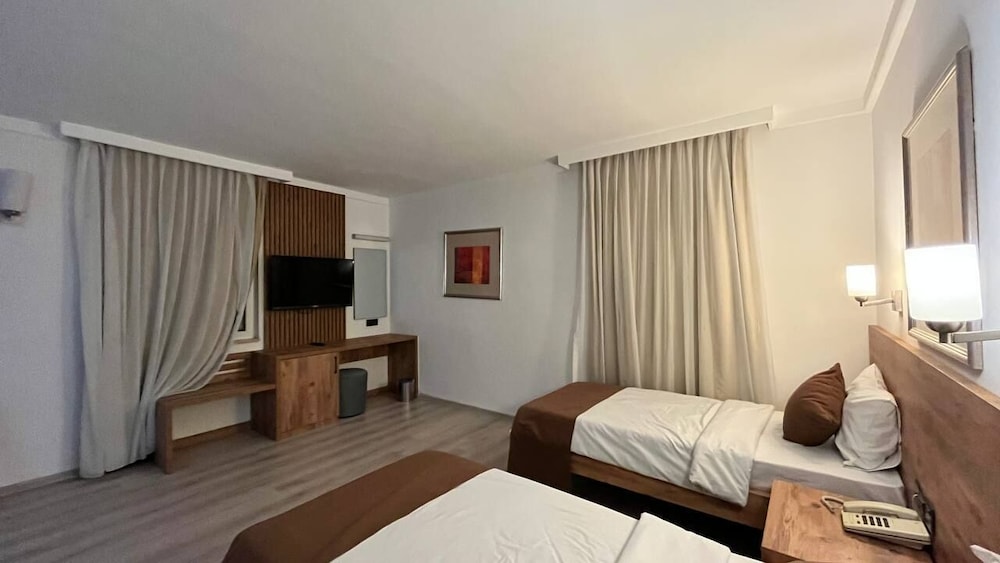 Standard Twin Room photo 3