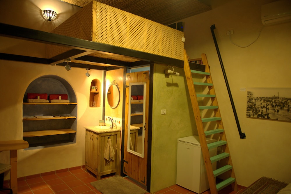 Signature Loft, Mezzanine