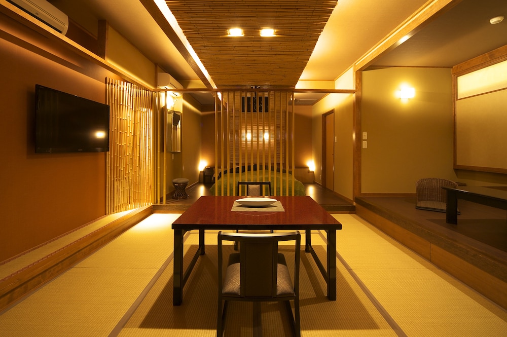 Double Room with Tatami Area with Open-Air Bath photo 1