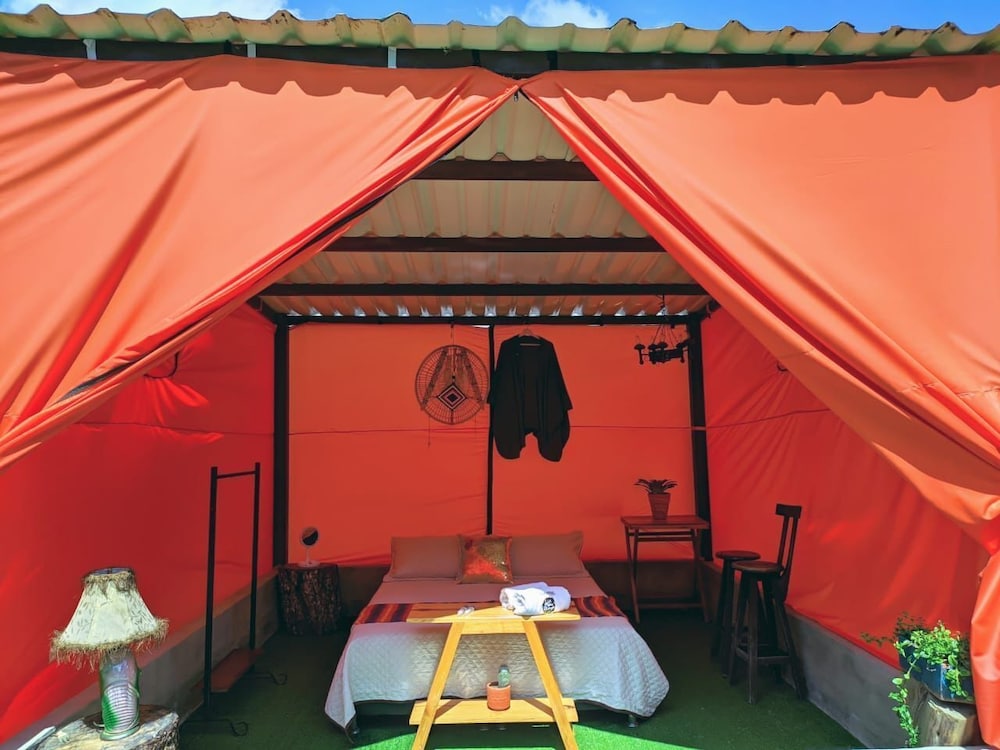 Deluxe Tent, 2 Double Beds