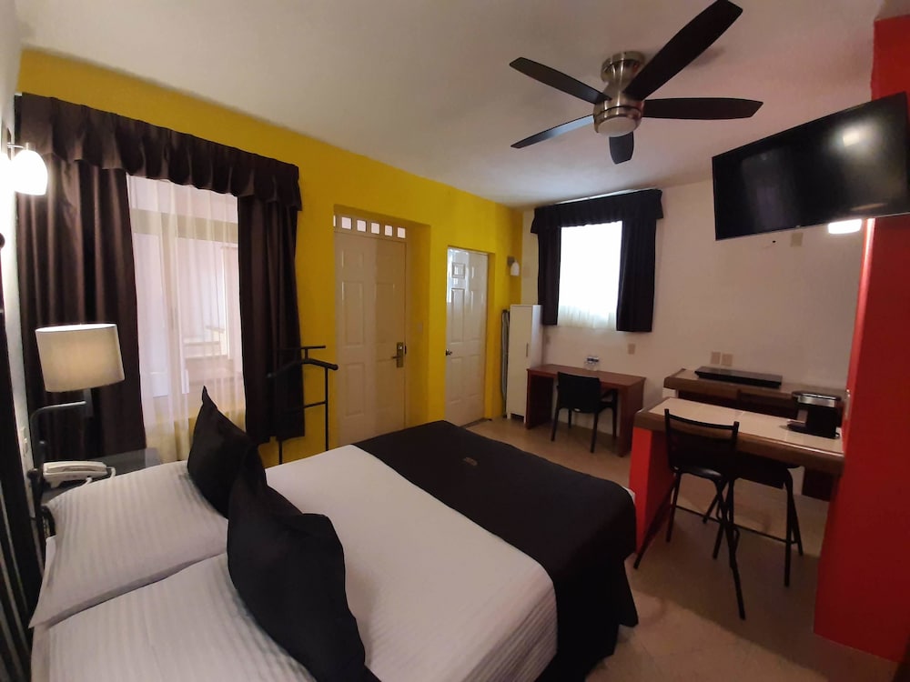 Standard Room photo 2