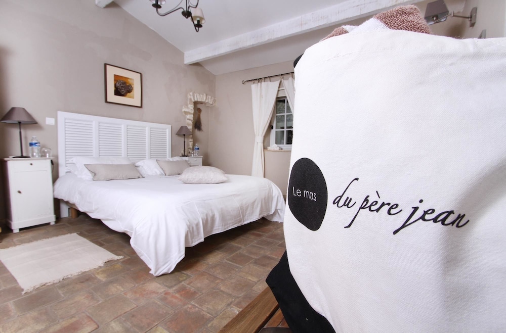 Room (La Truffe Noire) photo 1