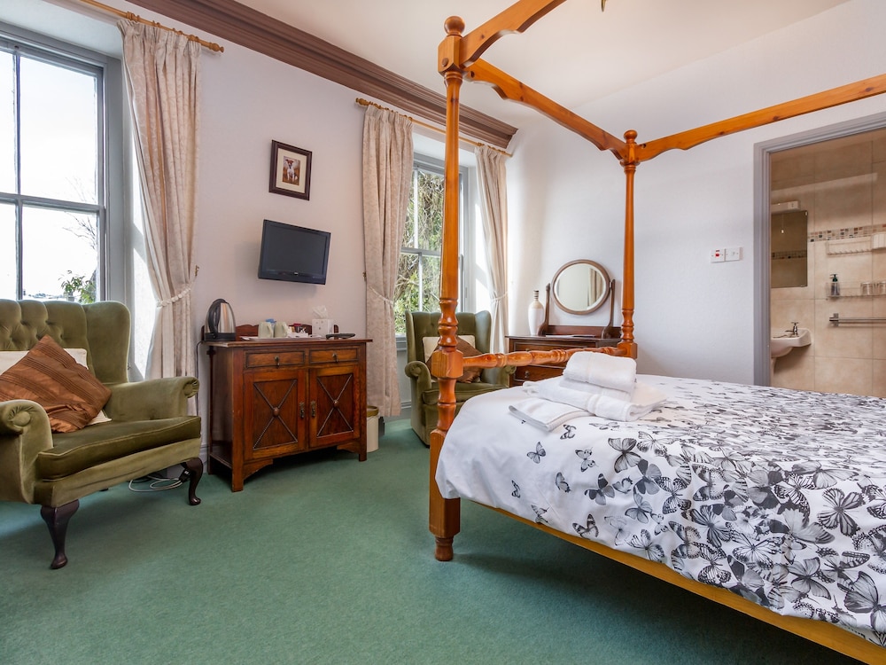 Deluxe Double Room, Ensuite (Large Four Poster) photo 2