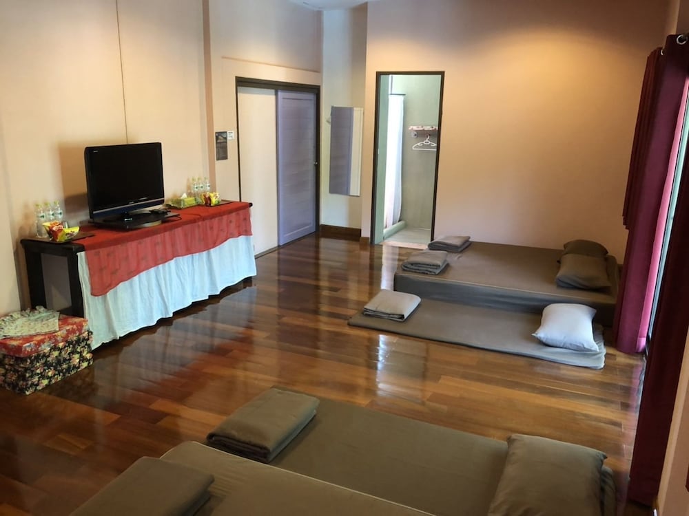 Family Room with Sea View photo 3