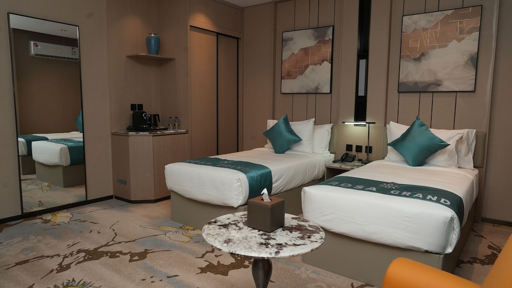 Deluxe Double or Twin Room
